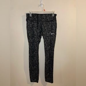 Women’s Nike dri fit leggings